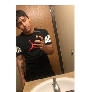 Meet your Posher, Luis